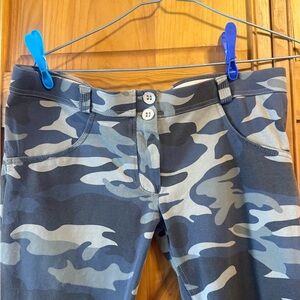 Freddy Camo Skinny Pants in brown and Cream